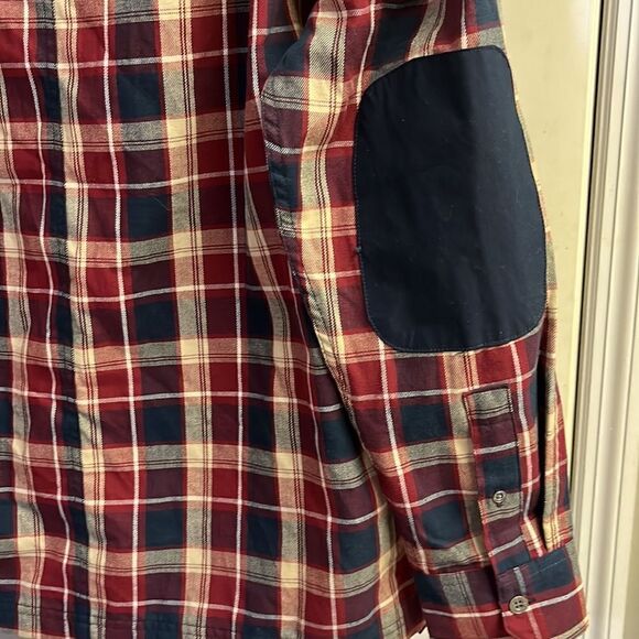 Wrangler ATG Men’s Mix Material Long Sleeve Plaid Button Down Shirt- Medium - Picture 12 of 16